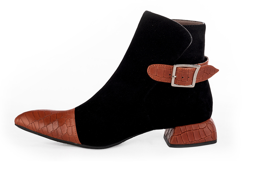 Women's terracotta orange and matt black elegant ankle boots, with buckles at the back. Tapered toe. Low flare heels - Profile view
